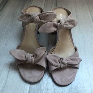 Blush bow mule sandals NWOT